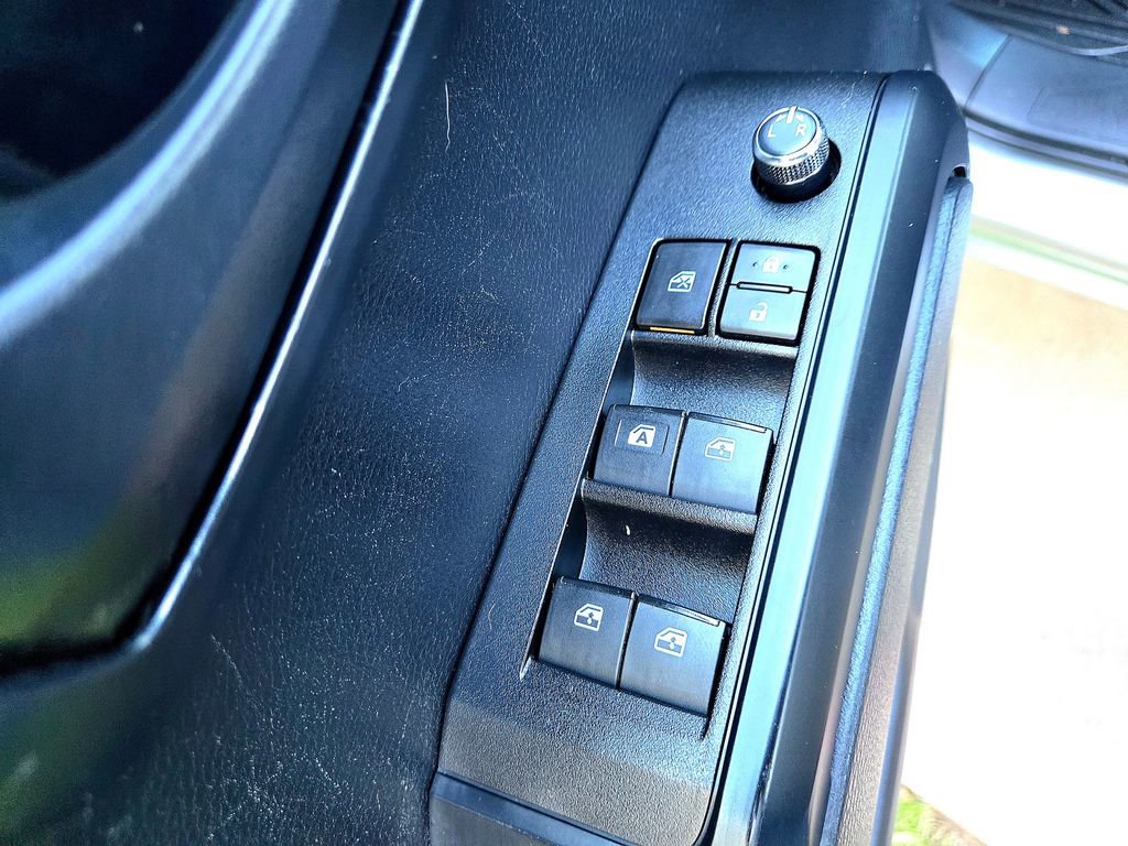 Used 2018 Toyota Tacoma SR w/ SR Convenience Package image 28