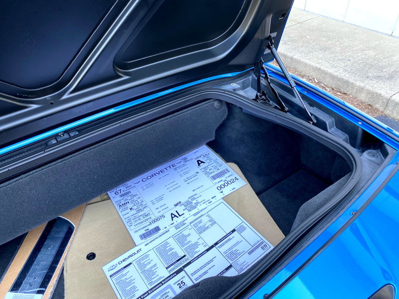 Used 2009 Chevrolet Corvette Convertible w/ Preferred Equipment Group image 41