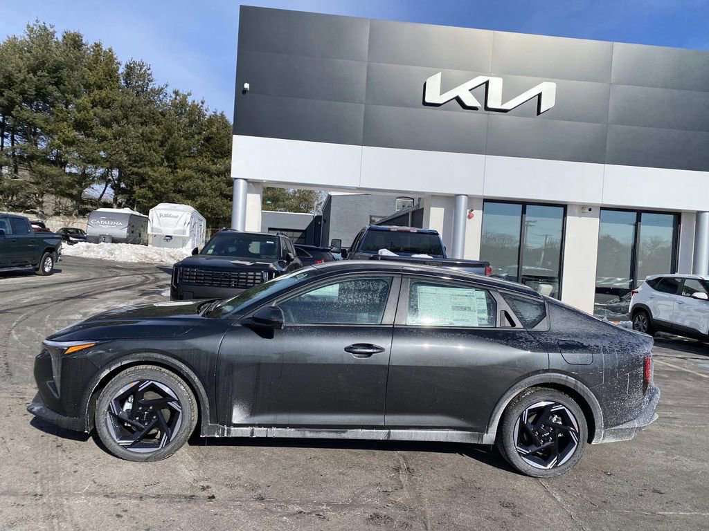New 2026 Kia K4 EX image 2