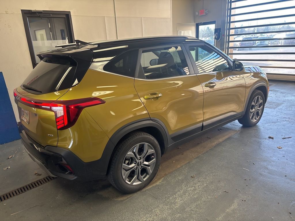 Used 2024 Kia Seltos S image 4