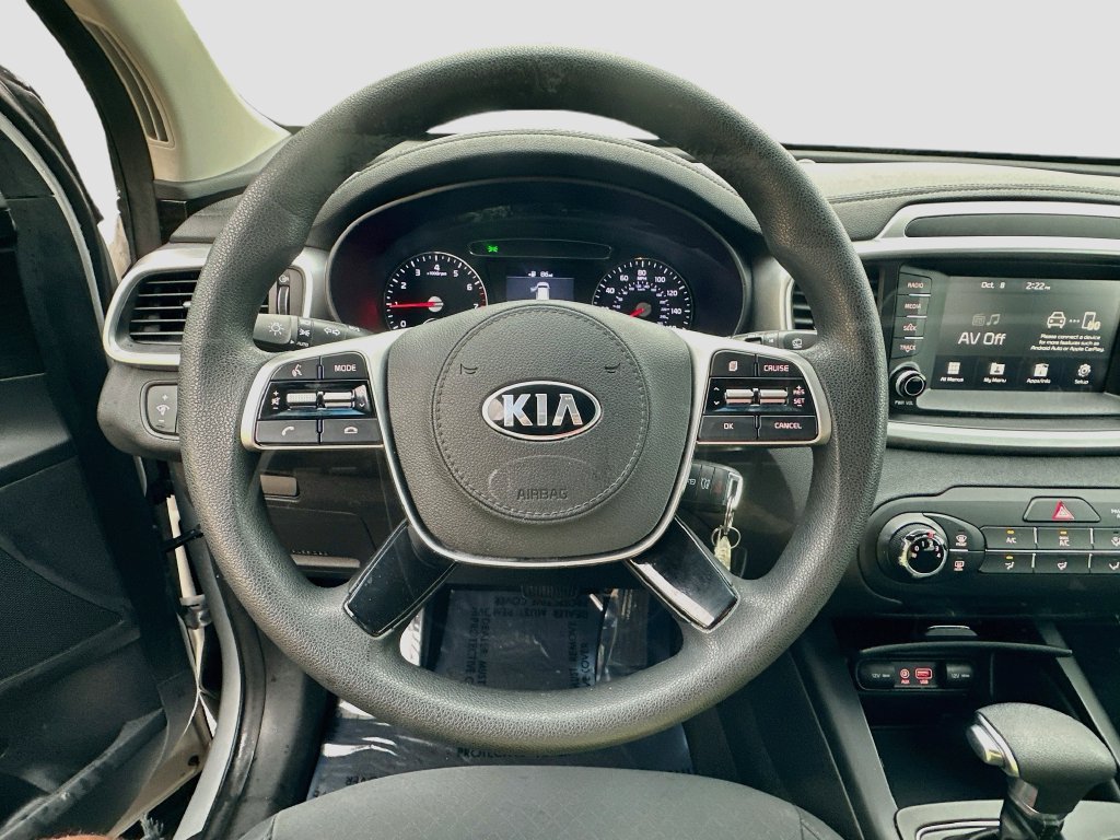 Used 2019 Kia Sorento FWD image 11
