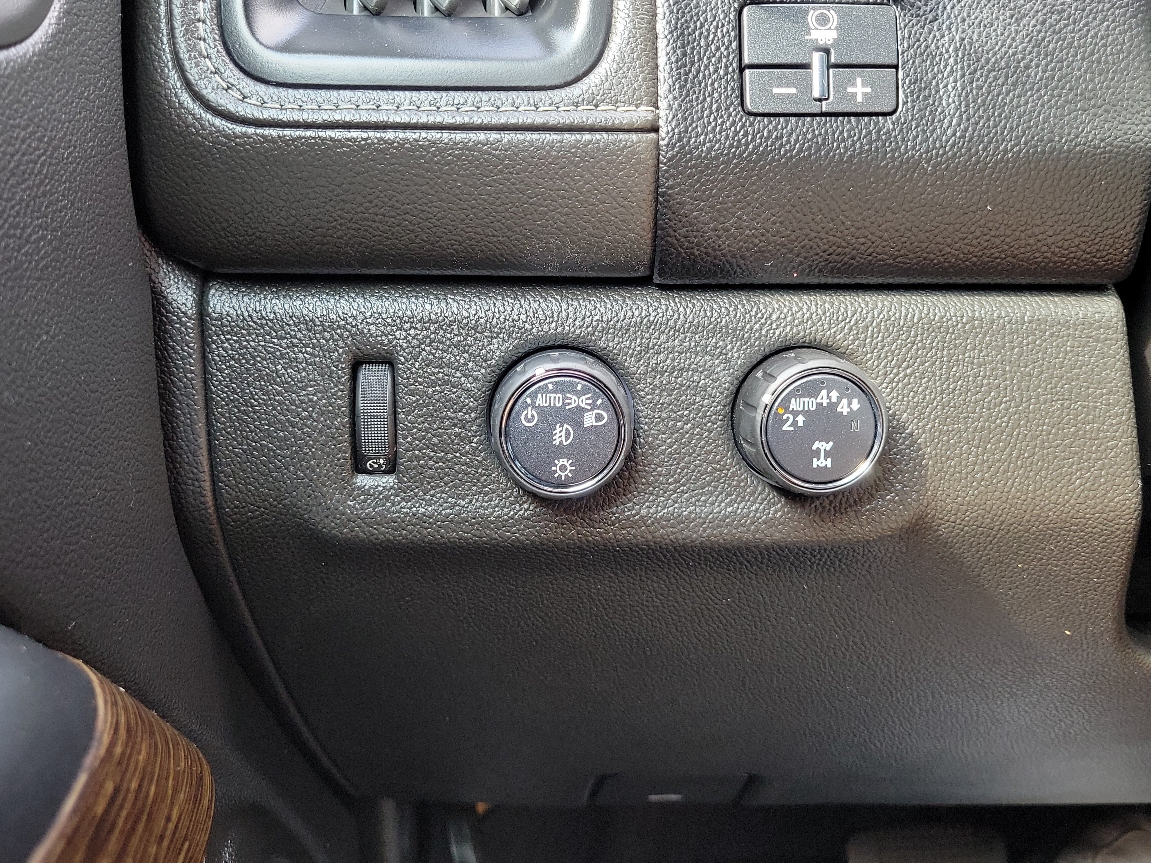 Used 2018 GMC Canyon Denali AWD/4WD image 28