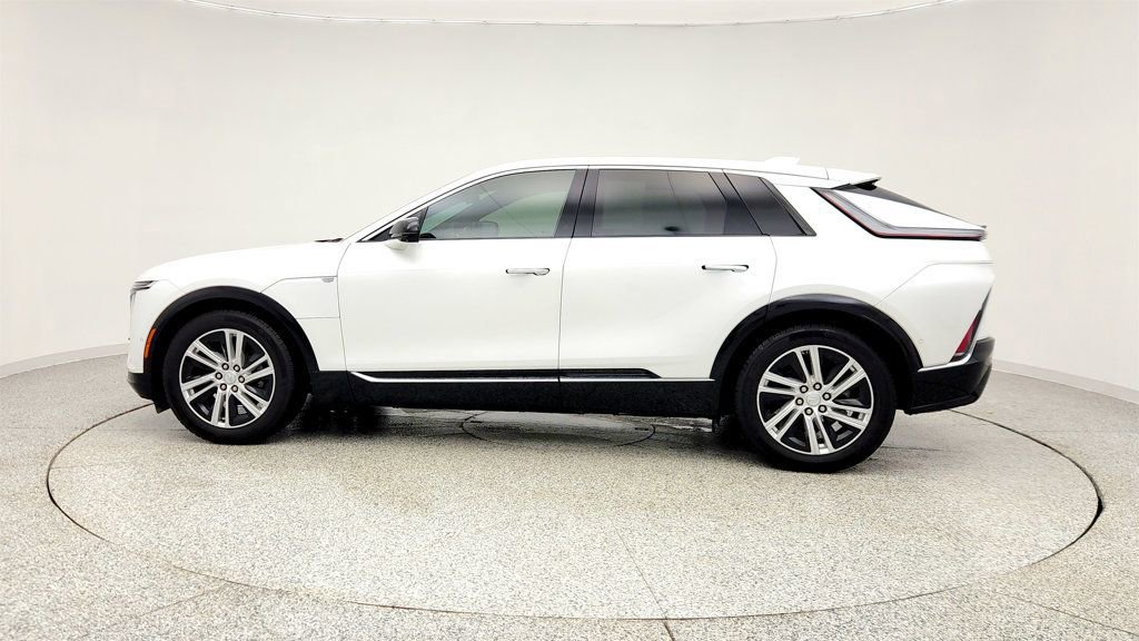 Used 2024 Cadillac Lyriq Tech w/ Driver Assist Package image 8