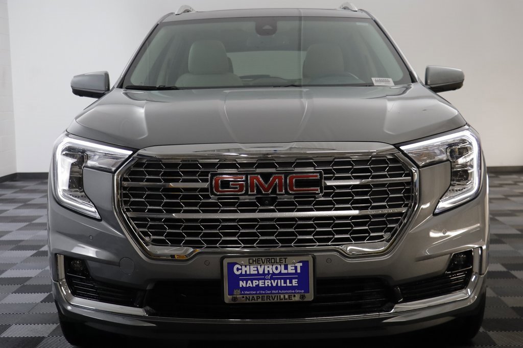 Used 2024 GMC Terrain Denali w/ Denali Premium Package image 24