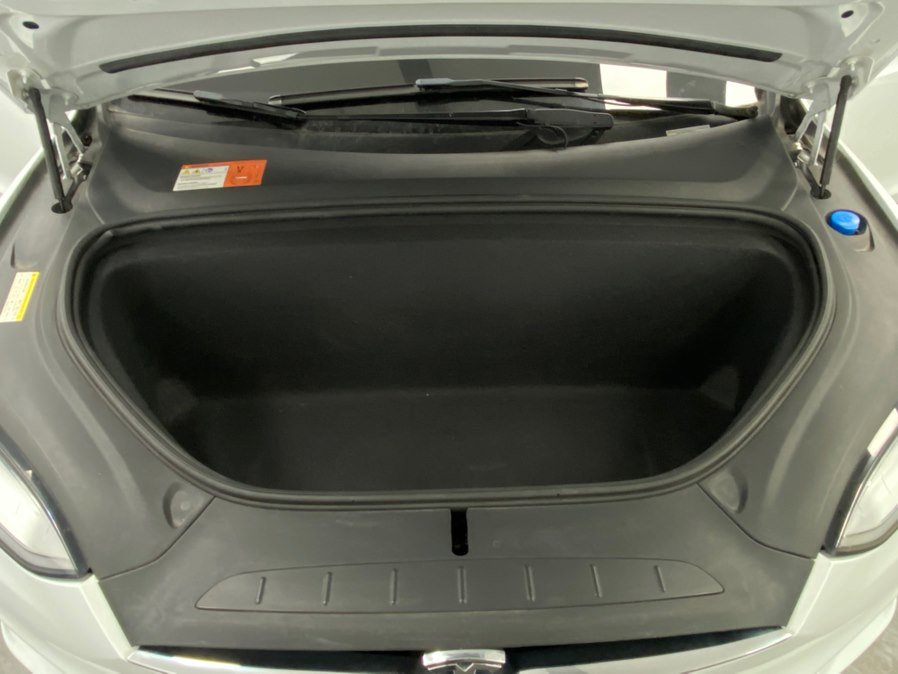 Used 2017 Tesla Model X 90D image 43