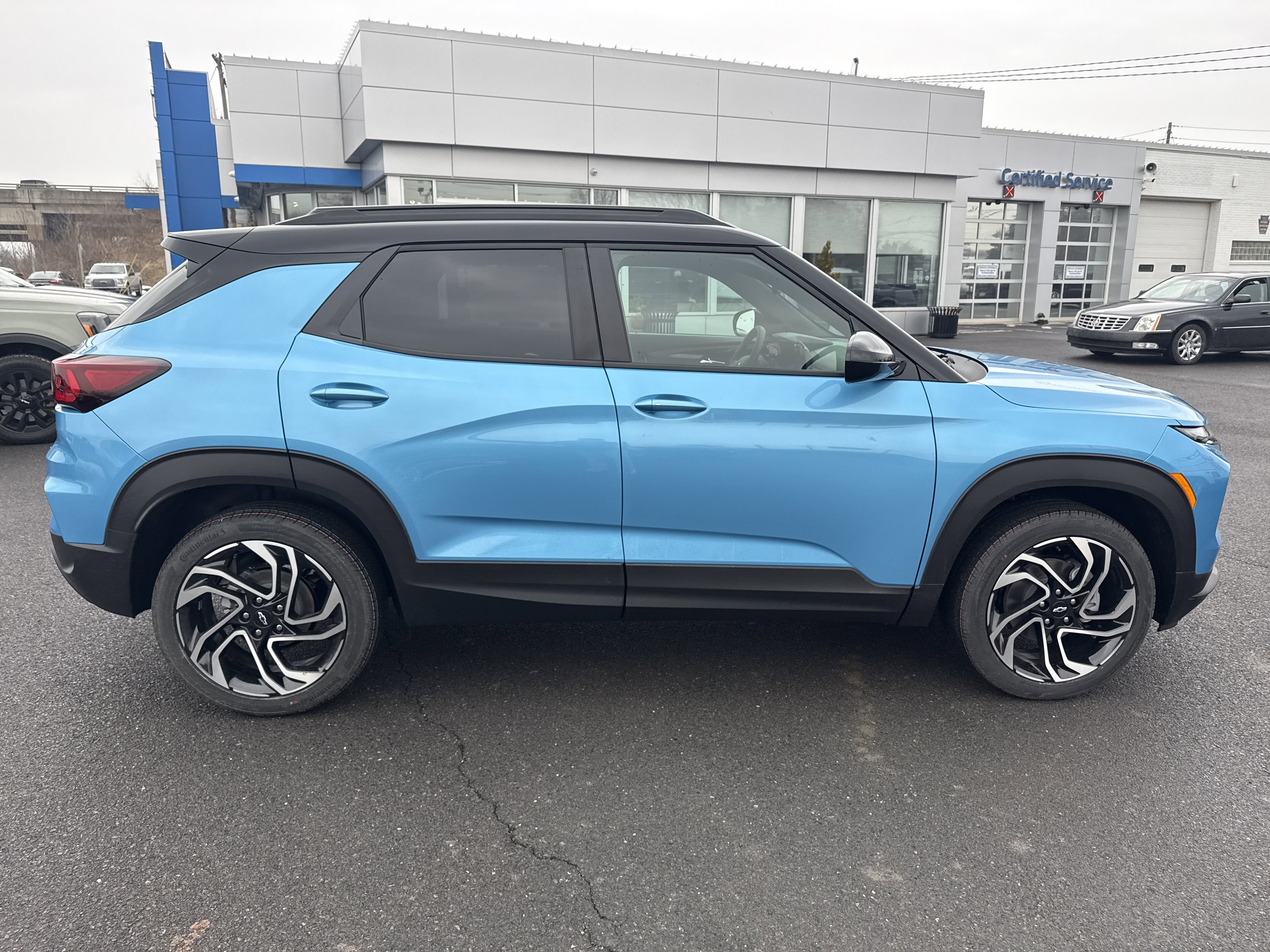 New 2026 Chevrolet TrailBlazer RS w/ Convenience Package image 2