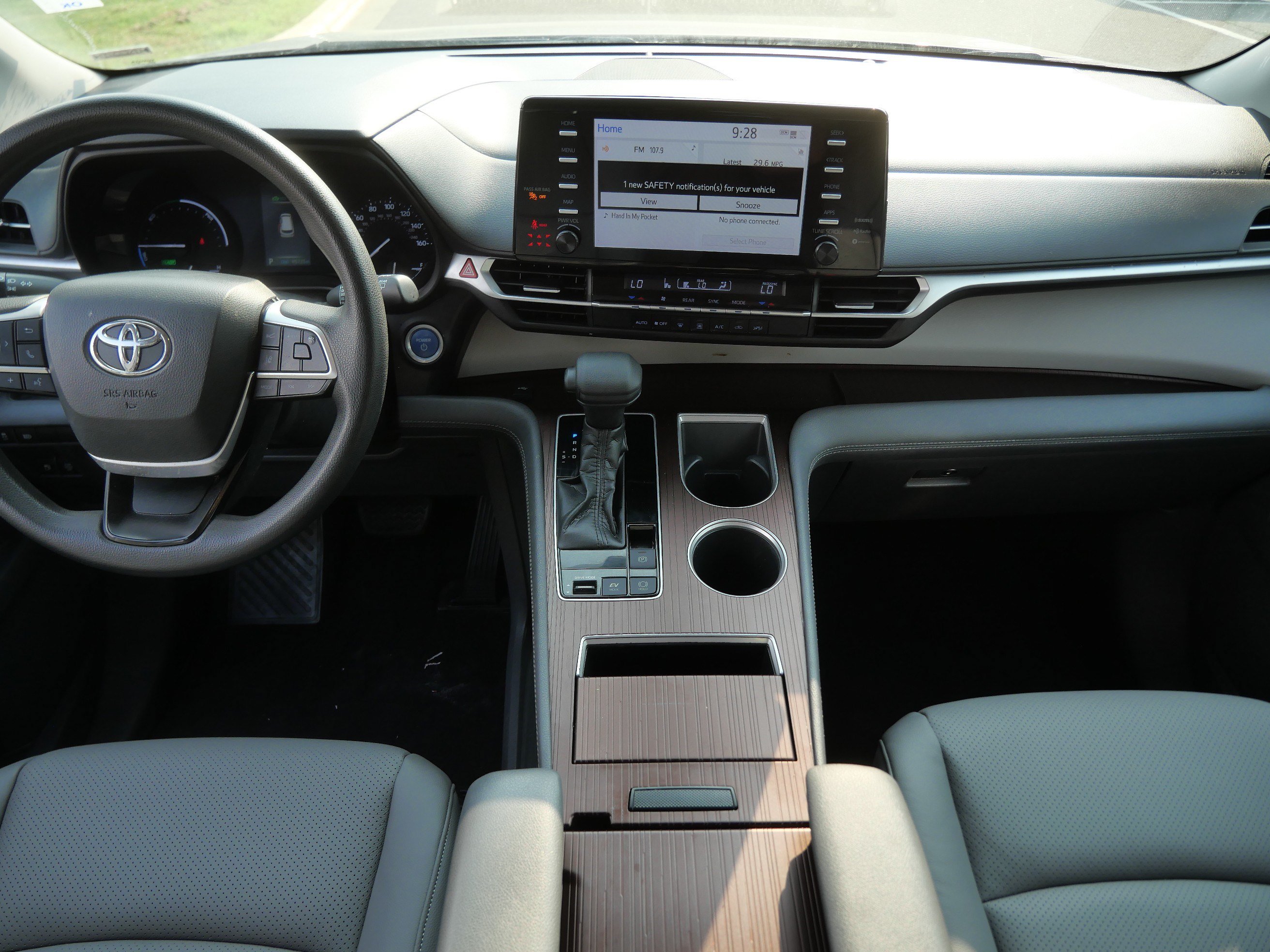 Certified 2021 Toyota Sienna LE AWD/4WD image 10