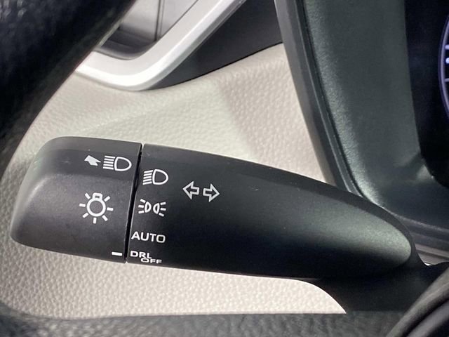 Used 2025 Toyota Corolla LE image 17