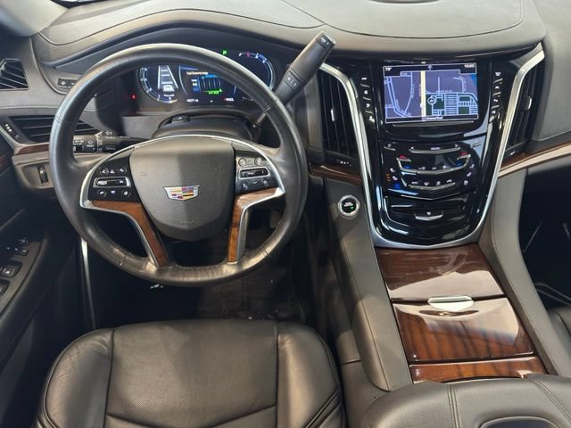 Used 2020 Cadillac Escalade Premium Luxury AWD/4WD image 17