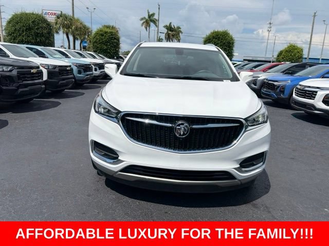 Used 2021 Buick Enclave Essence w/ LPO, Touring Package FWD image 2