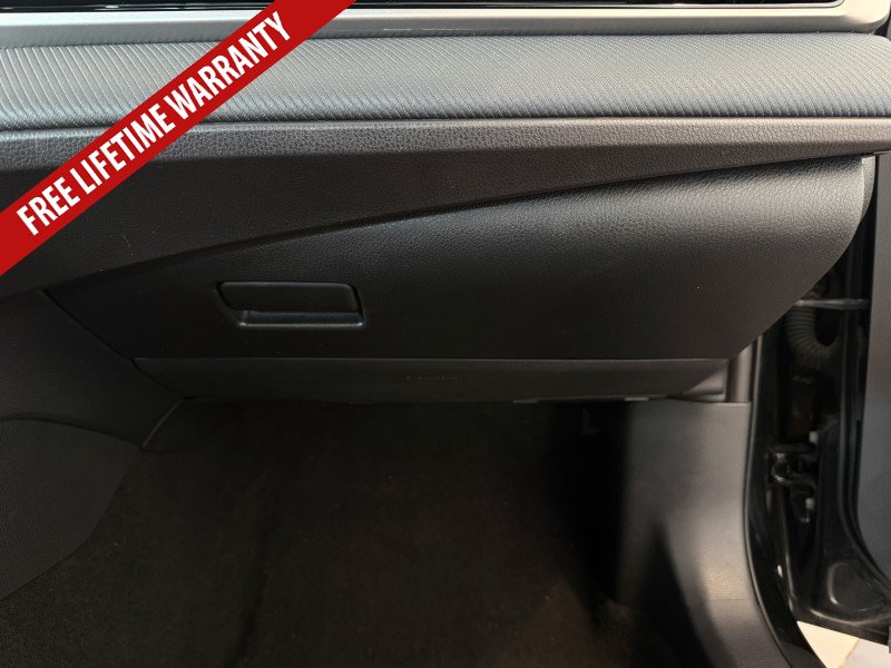 Used 2025 Toyota Camry SE FWD image 36