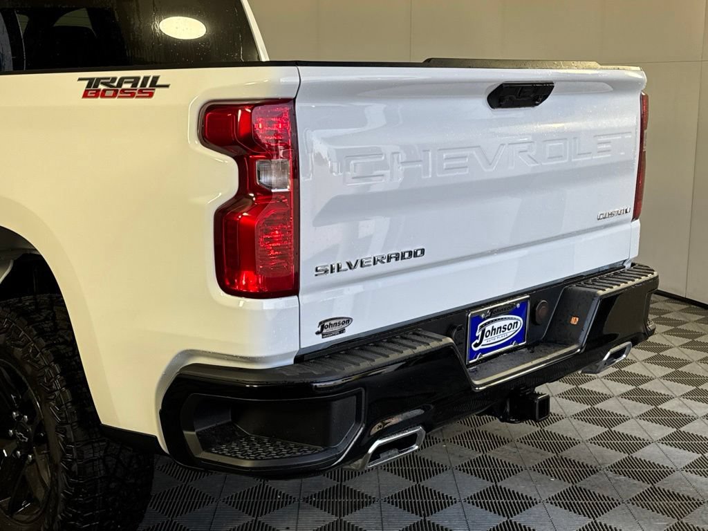 New 2026 Chevrolet Silverado 1500 Custom Trail Boss AWD/4WD image 39
