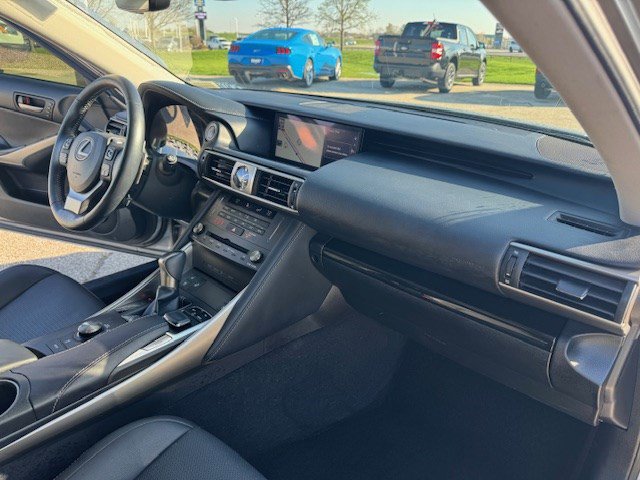 Used 2019 Lexus IS 300 AWD w/ Navigation Package image 38