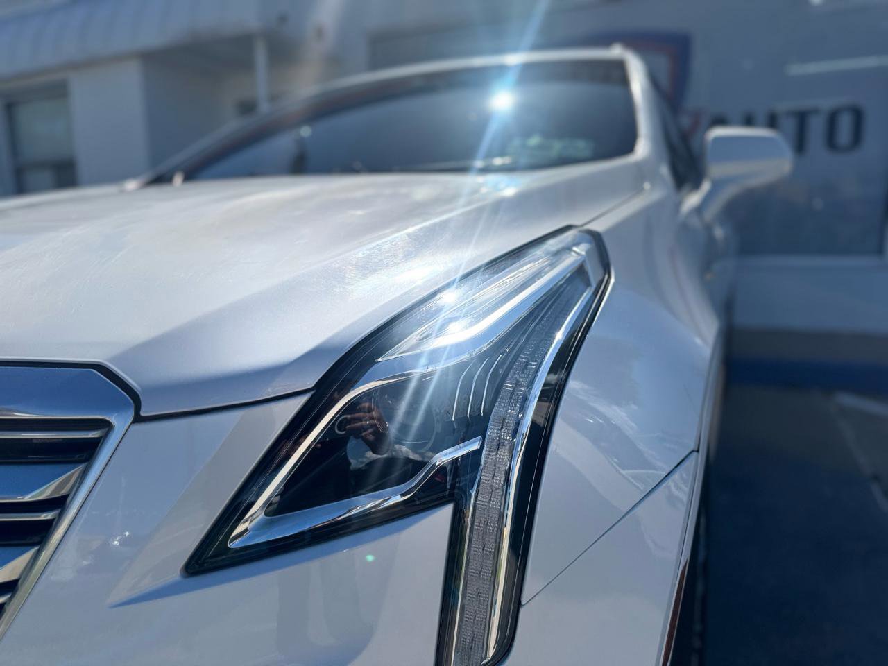 Used 2018 Cadillac XT5 Luxury w/ Driver Awareness Package image 13