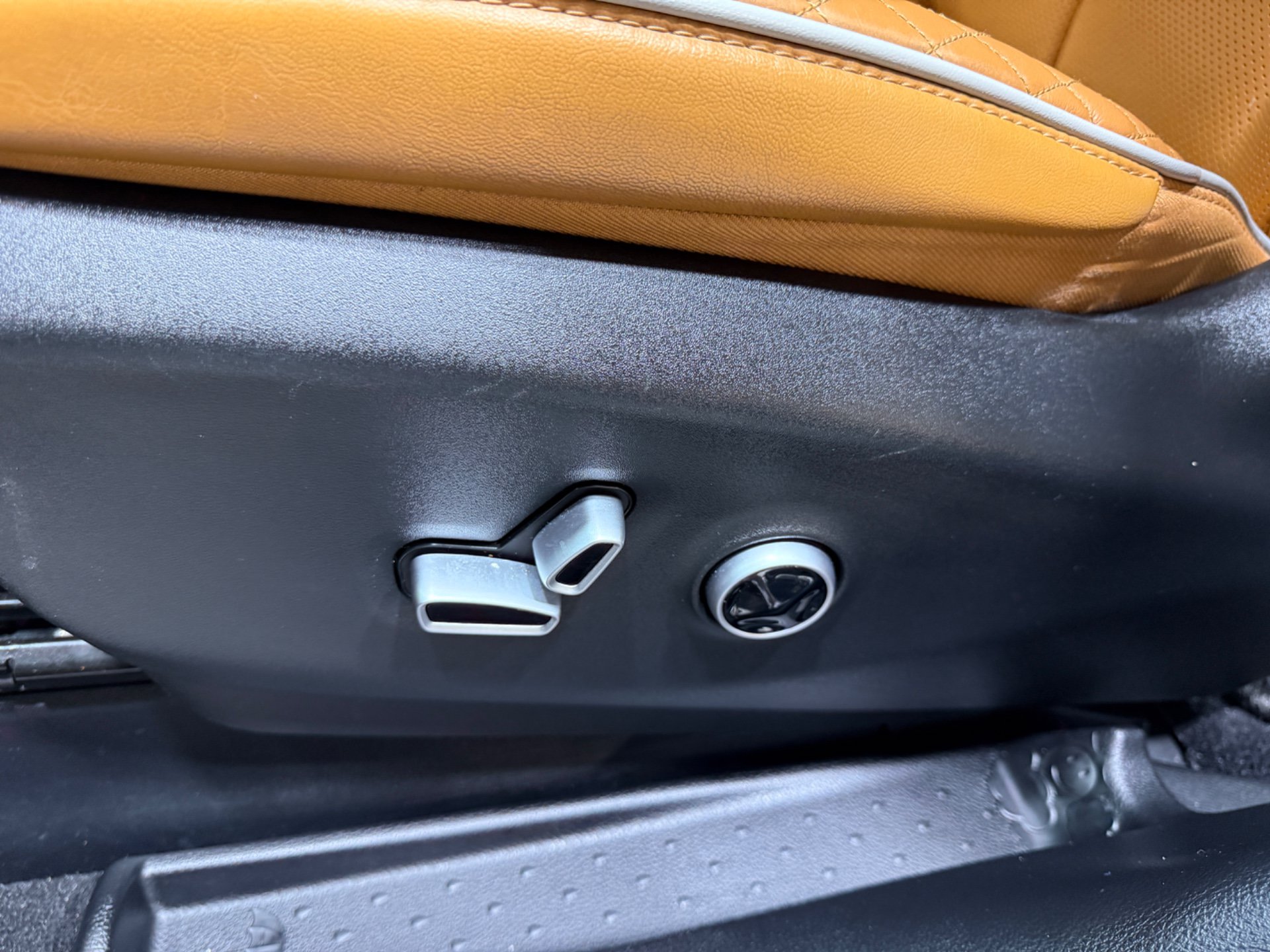 Used 2021 Chrysler Pacifica Pinnacle AWD/4WD image 53