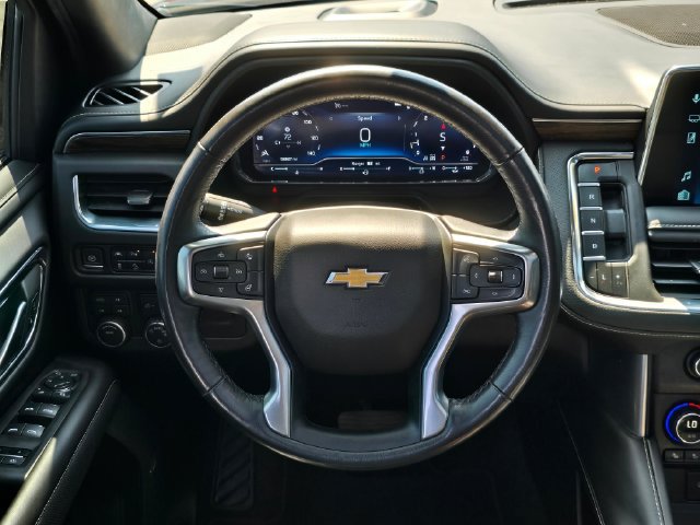 Used 2023 Chevrolet Tahoe Premier AWD/4WD image 25