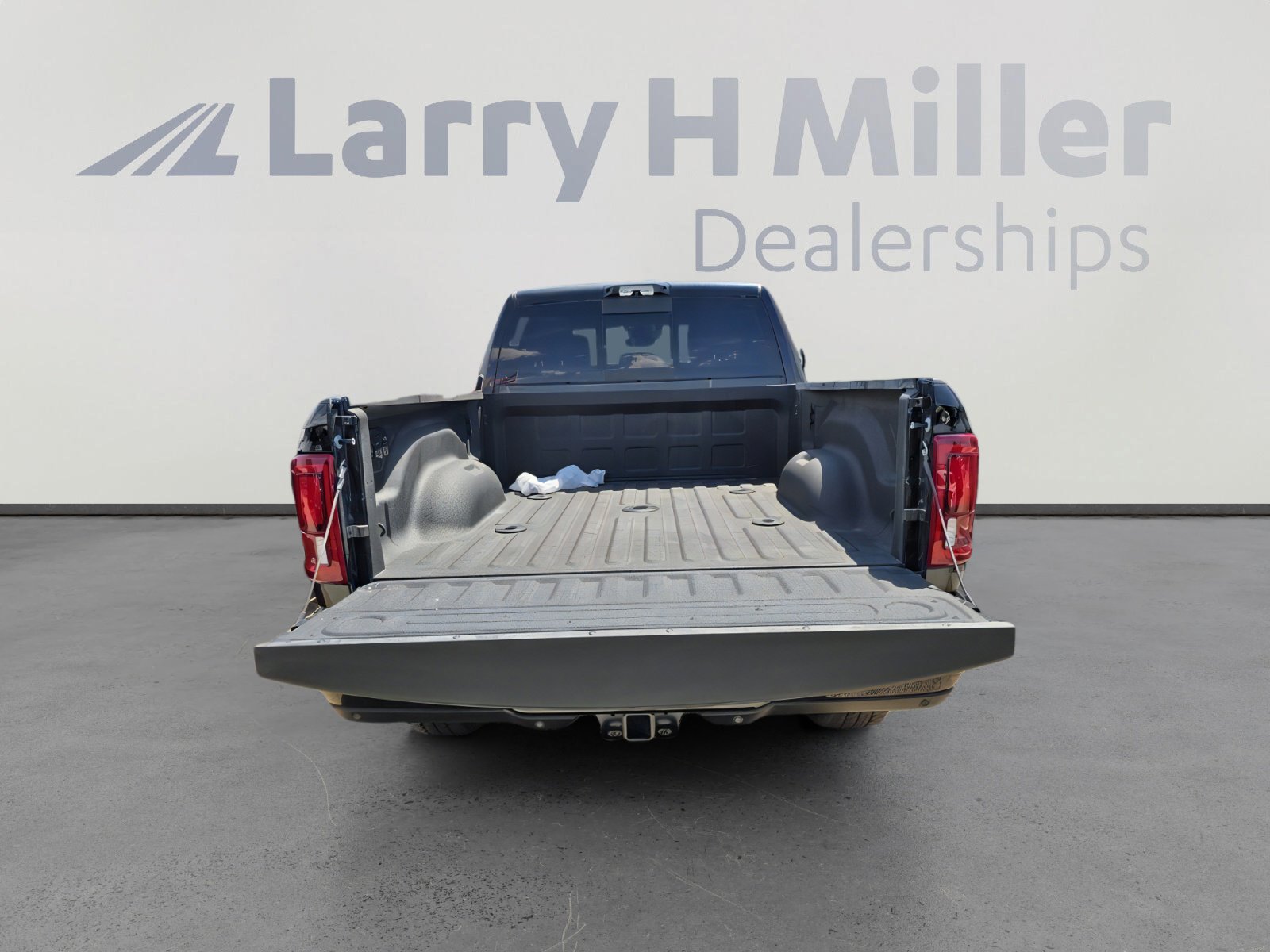 New 2025 RAM 2500 Limited image 38