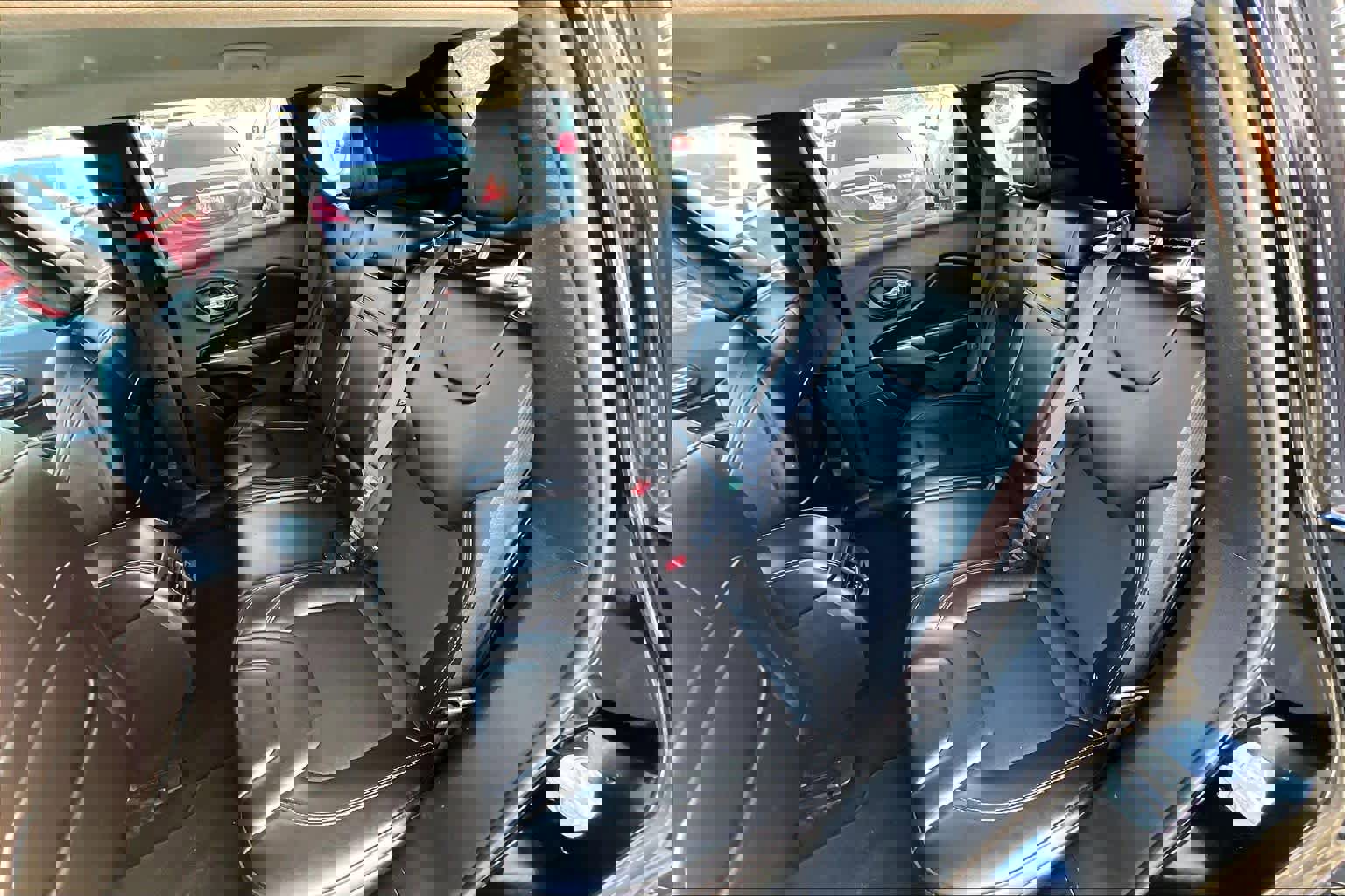 Used 2019 Jeep Cherokee Latitude Plus image 19