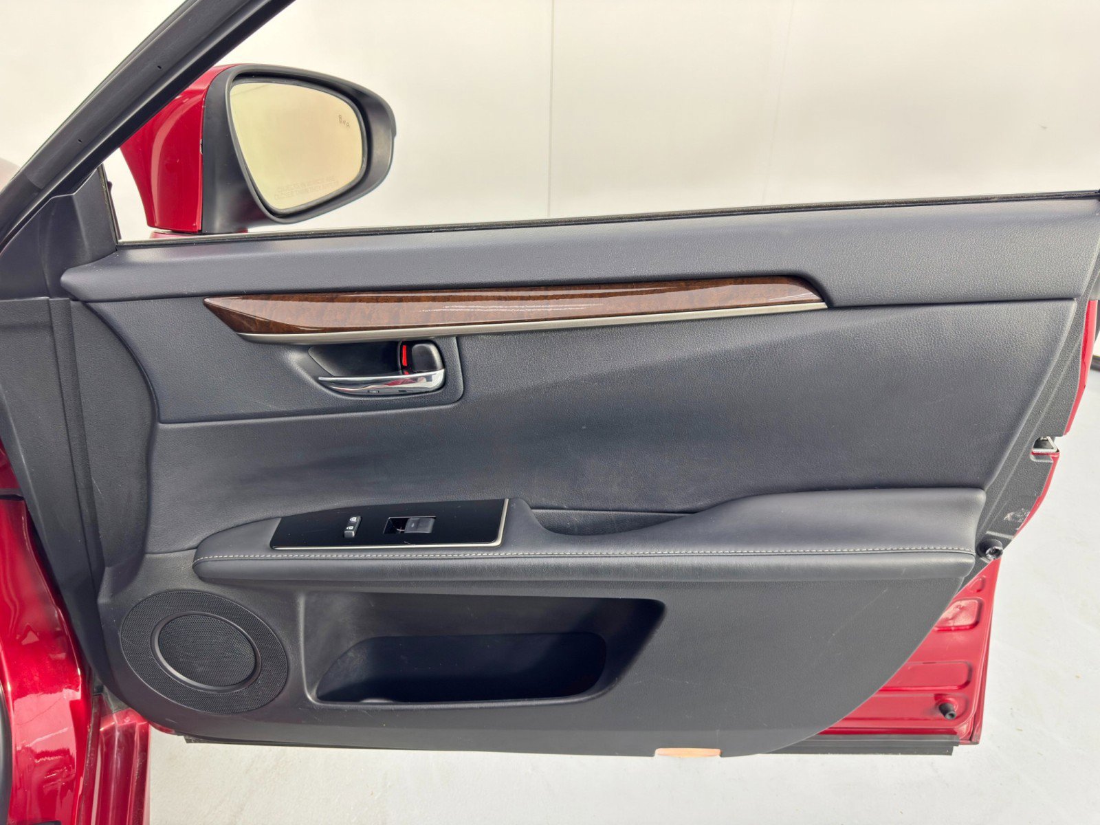 Used 2016 Lexus ES 350 w/ Navigation System Package image 43