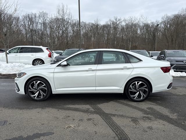 Certified 2025 Volkswagen Jetta SEL image 7