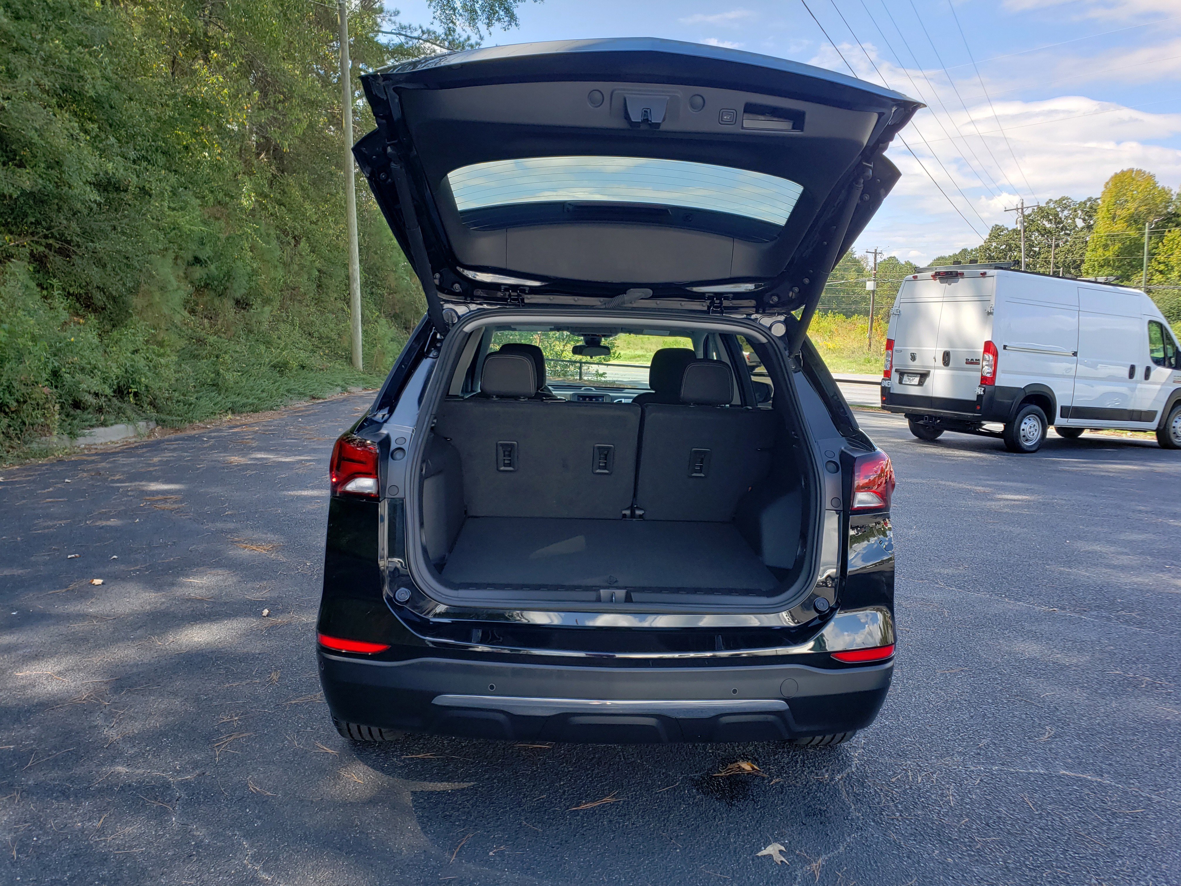 Used 2024 Chevrolet Equinox LT image 9