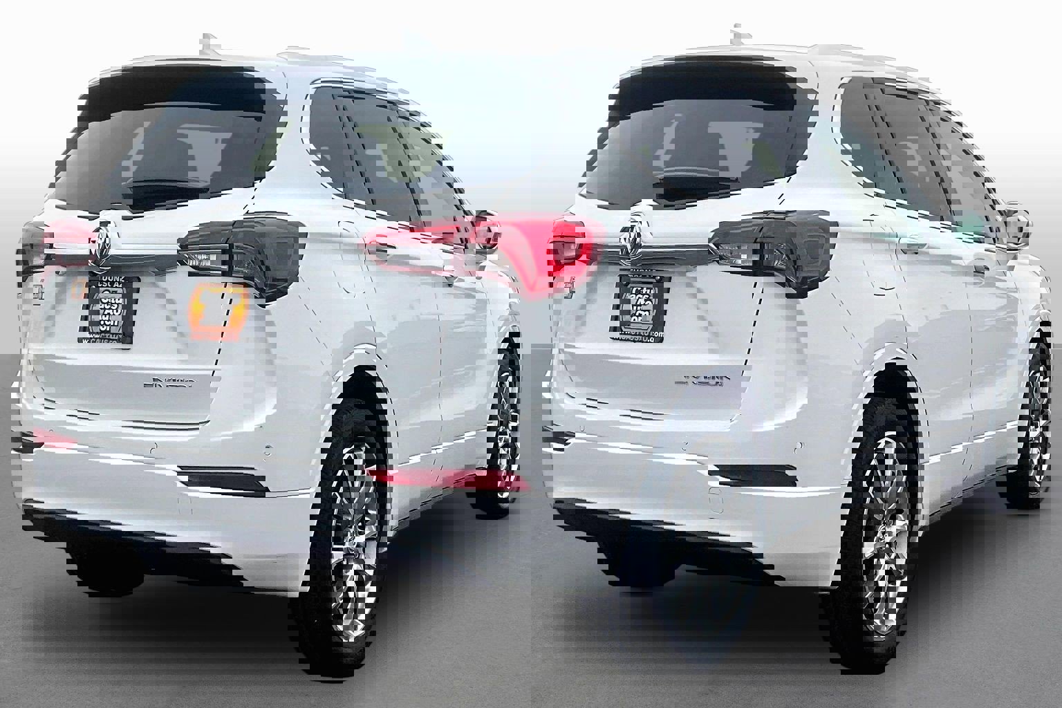 Used 2020 Buick Envision Essence w/ Experience Buick Package image 2