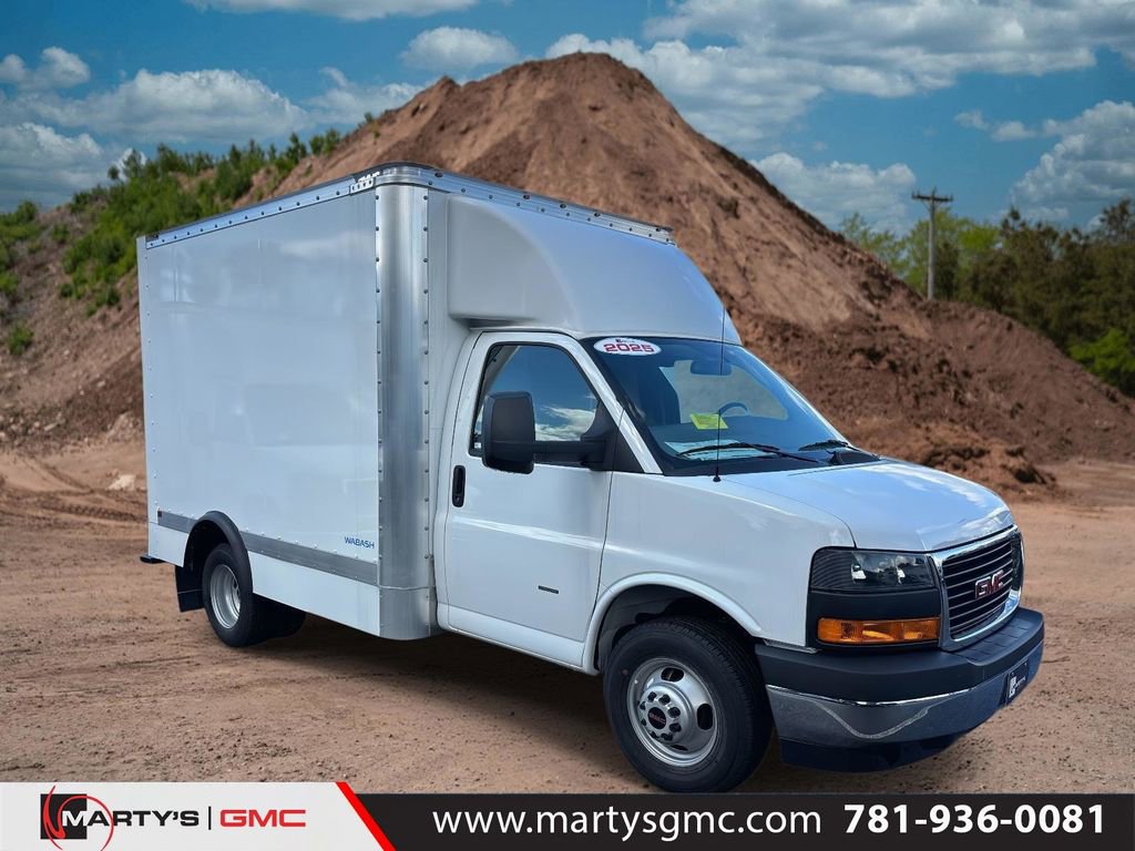 New 2024 GMC Savana 3500 w/ Power Convenience Package