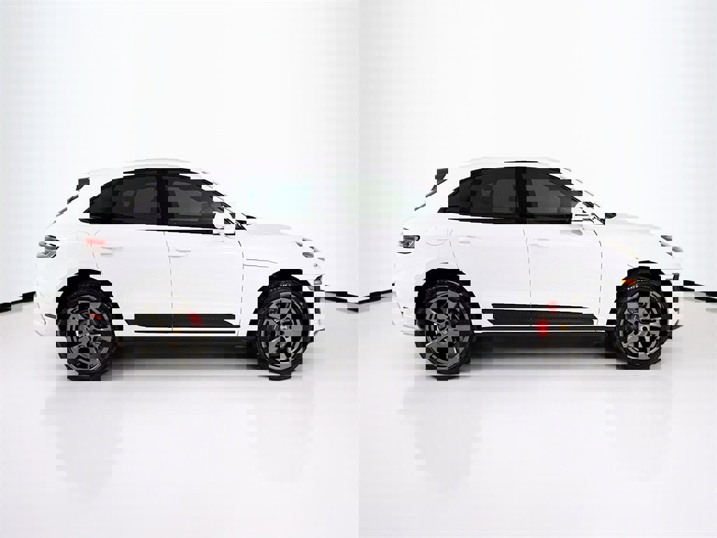 New 2026 Porsche Macan S image 8