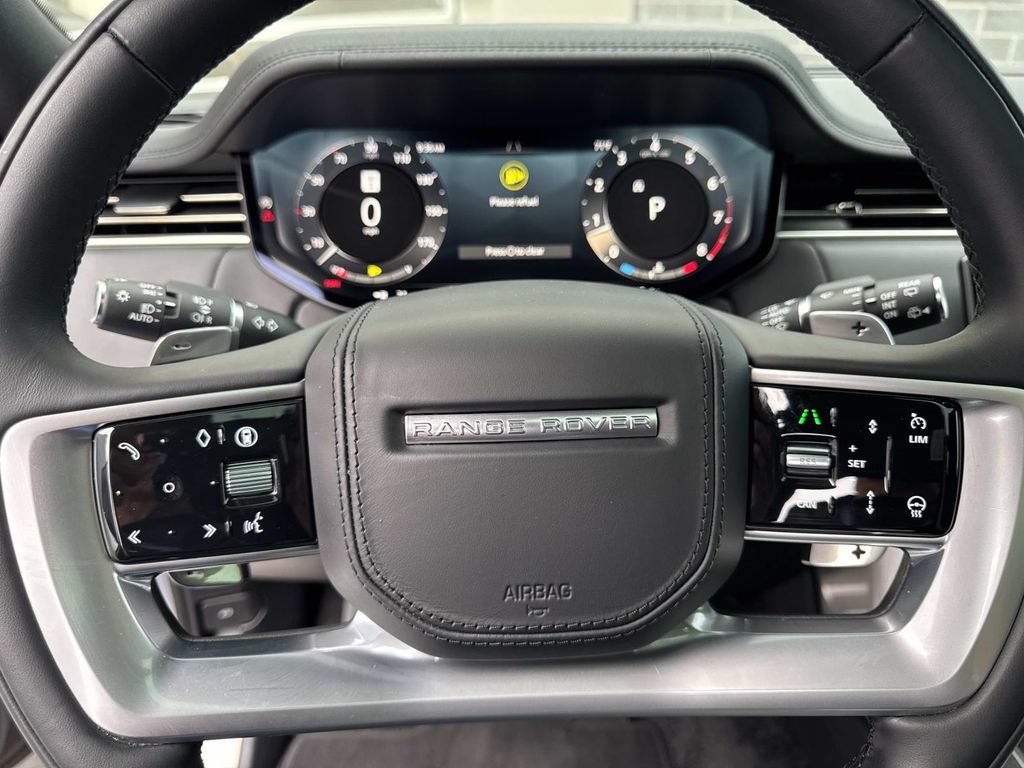 Certified 2025 Land Rover Range Rover Long Wheelbase SE AWD/4WD image 28