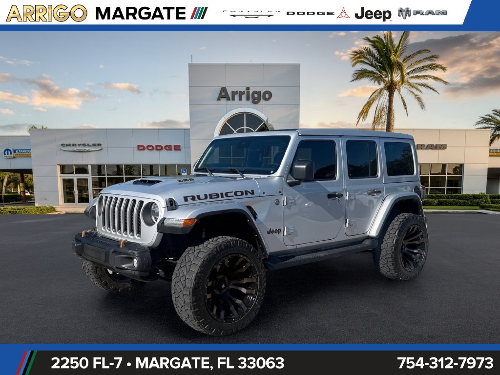 Used 2022 Jeep Wrangler Unlimited Rubicon AWD/4WD image 3