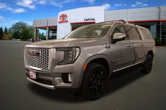 Used 2022 GMC Yukon XL Denali AWD/4WD image 6