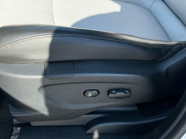 Used 2017 Chevrolet Trax LT w/ LT Convenience Package image 19