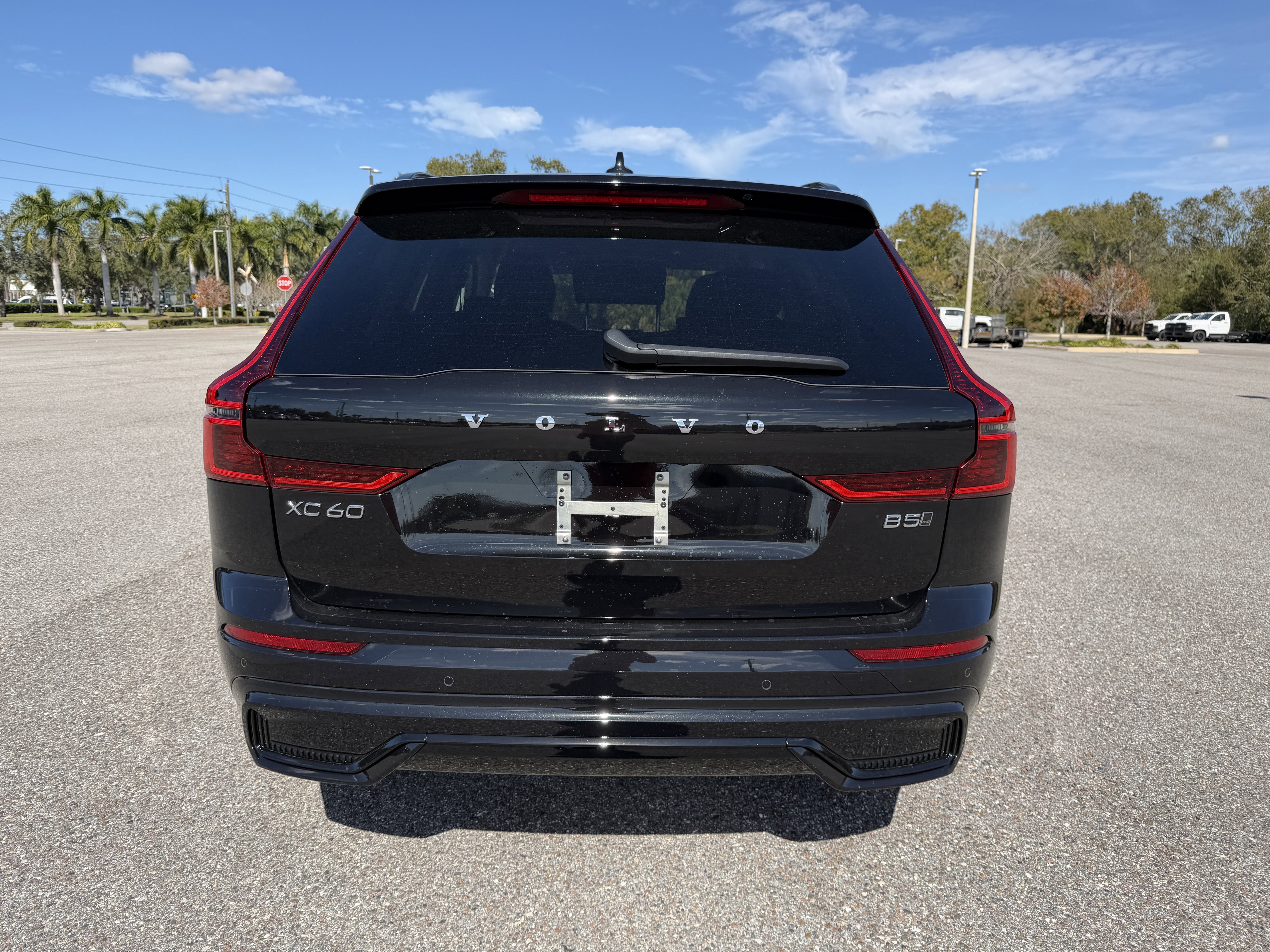 New 2026 Volvo XC60 B5 Core image 4