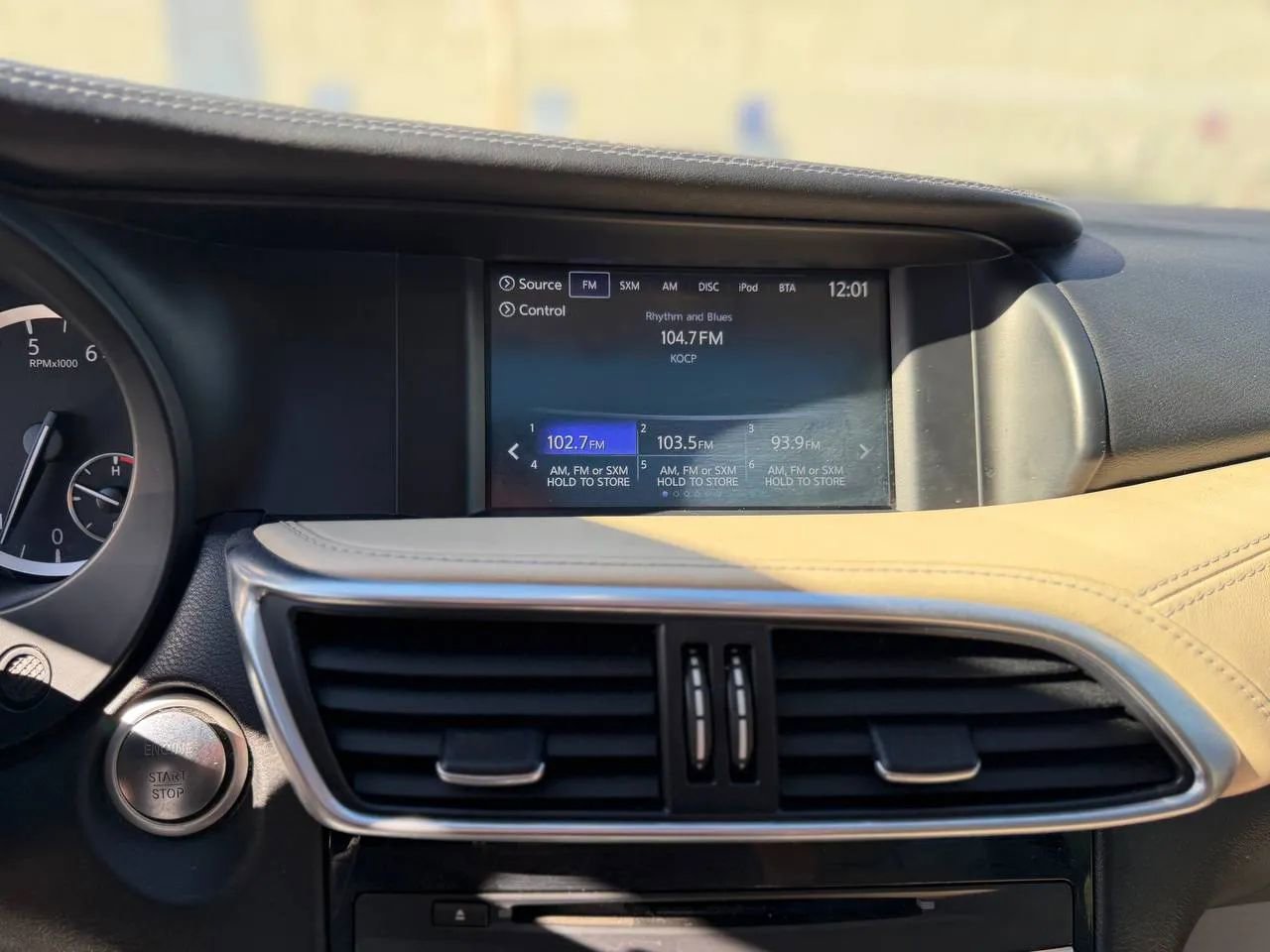 Used 2018 INFINITI QX30 Premium w/ Navigation Package image 45