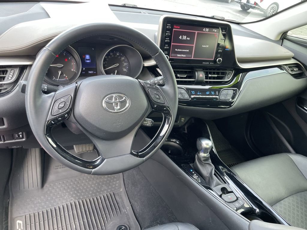 Used 2020 Toyota C-HR Limited image 10
