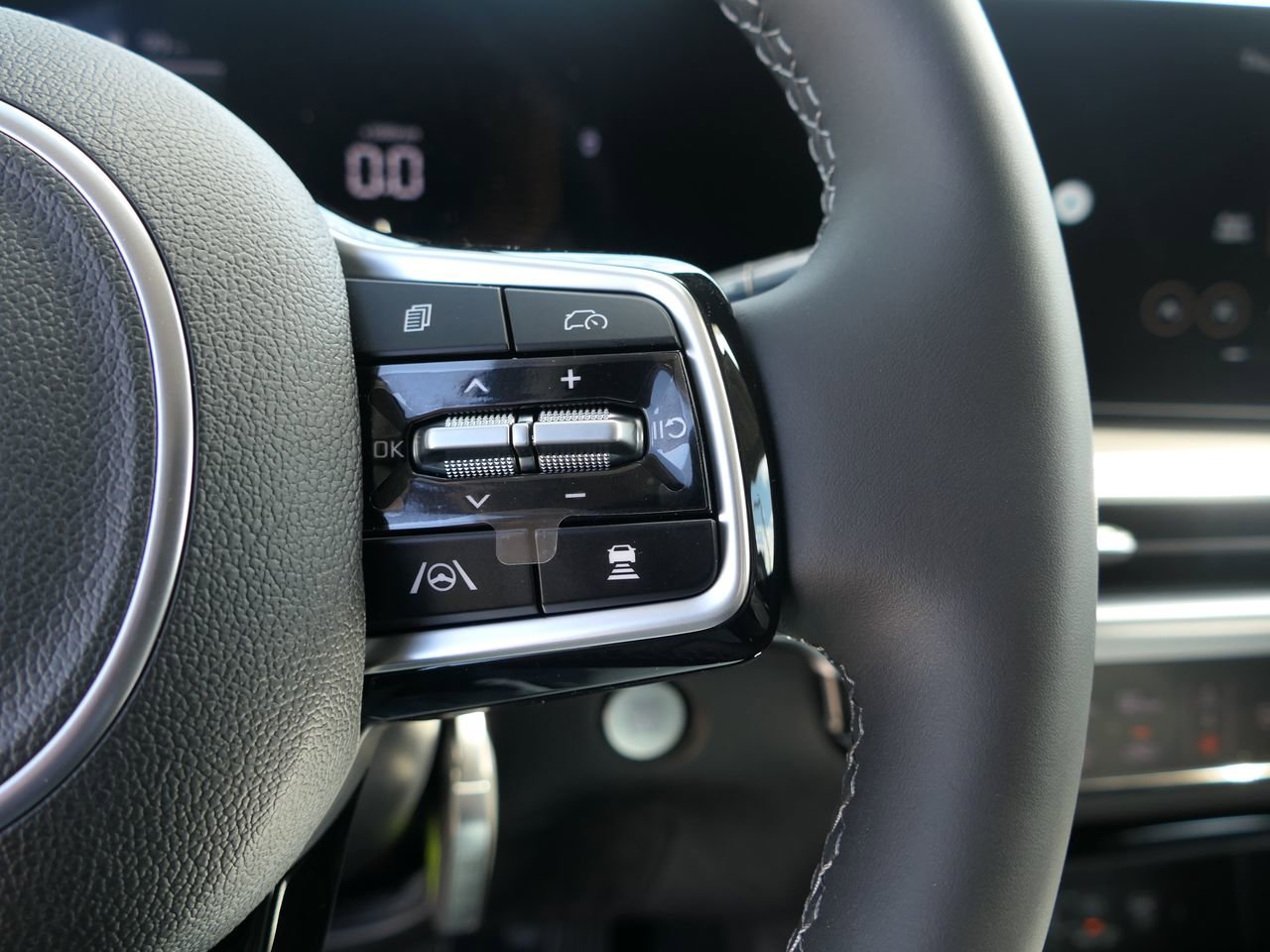 New 2025 Kia Sorento EX image 15