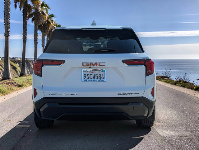 Used 2025 GMC Terrain Elevation AWD/4WD image 6