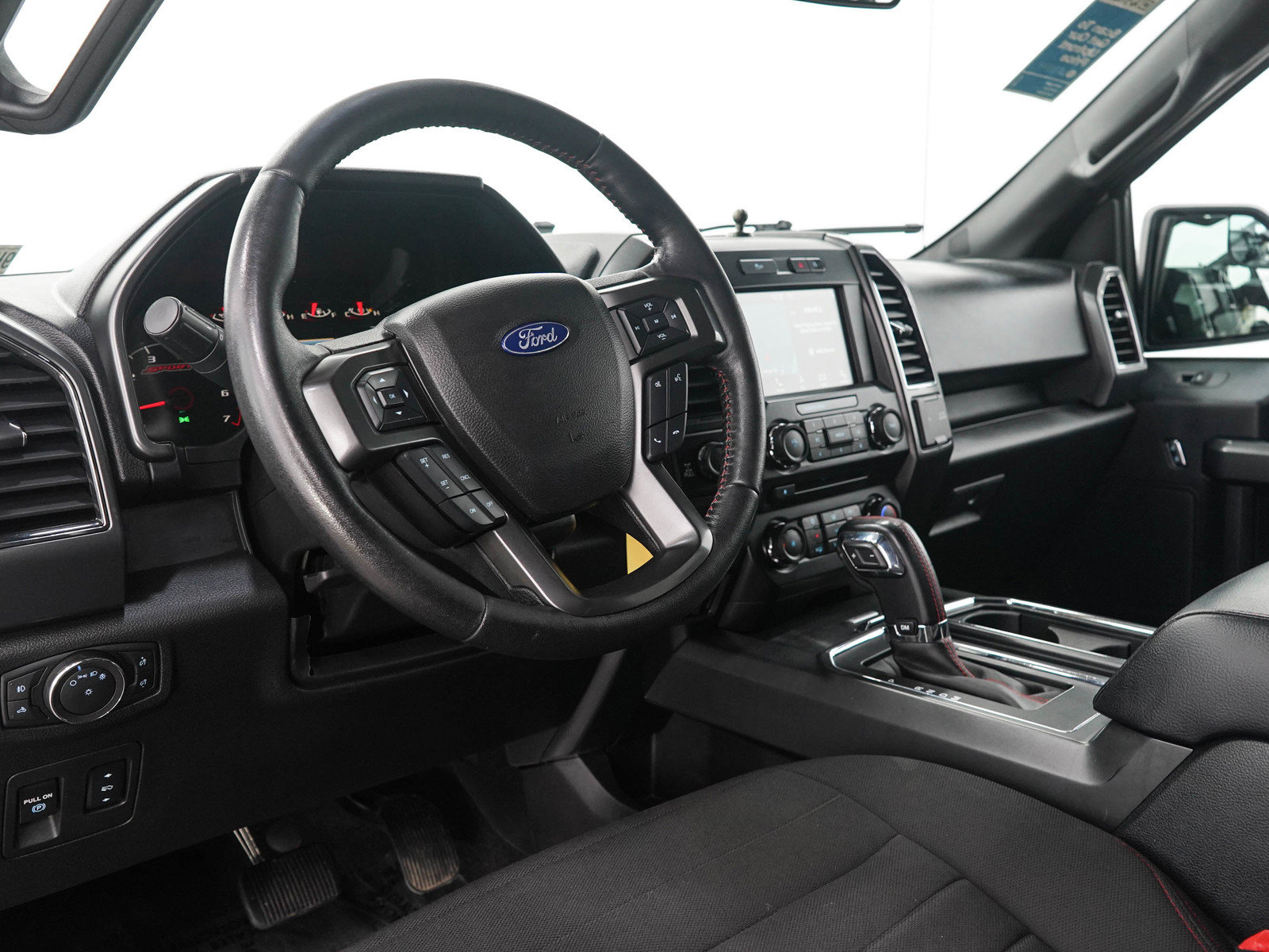 Used 2018 Ford F150 XLT w/ Equipment Group 302A Luxury AWD/4WD image 25