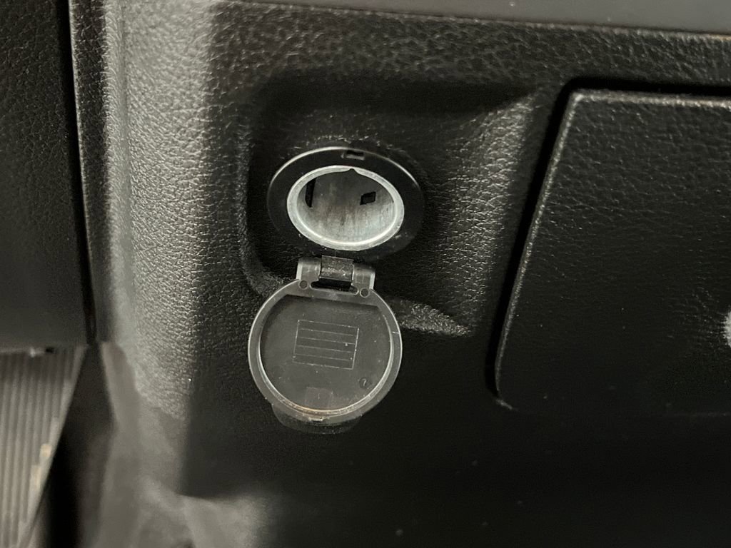 Used 2024 RAM 1500 Classic SLT image 40