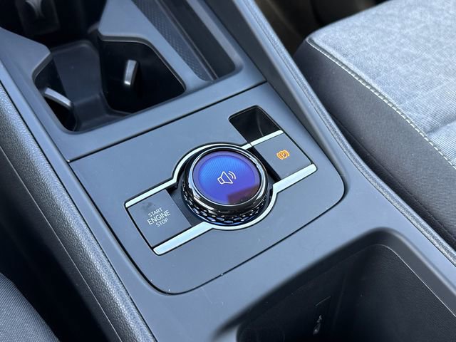 Used 2025 Volkswagen Tiguan S image 23