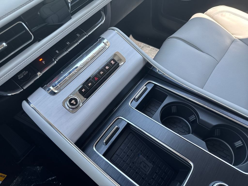 New 2026 Lincoln Aviator Reserve w/ Luxury Package AWD/4WD image 27