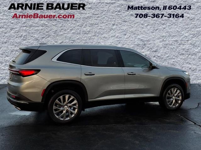 Used 2025 Buick Enclave Preferred image 6
