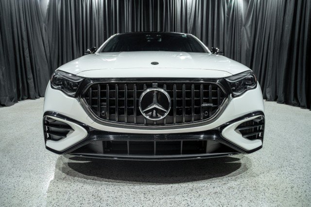New 2026 Mercedes-Benz E 53 AMG e 4MATIC Sedan image 2