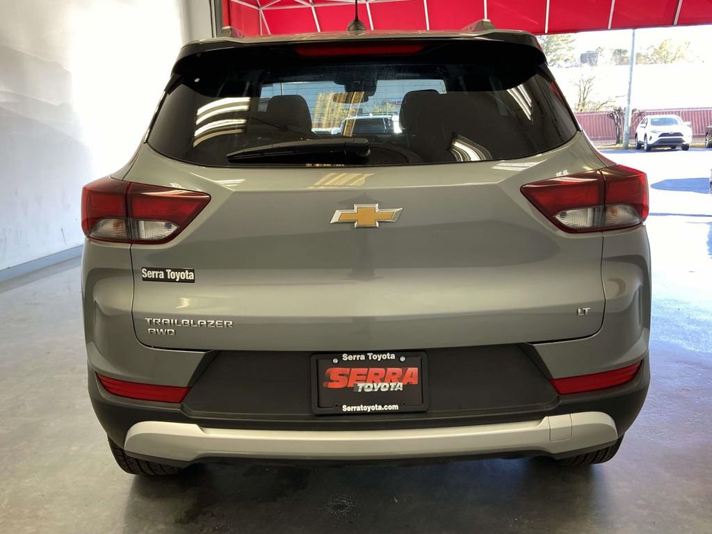 Used 2025 Chevrolet TrailBlazer LT image 4