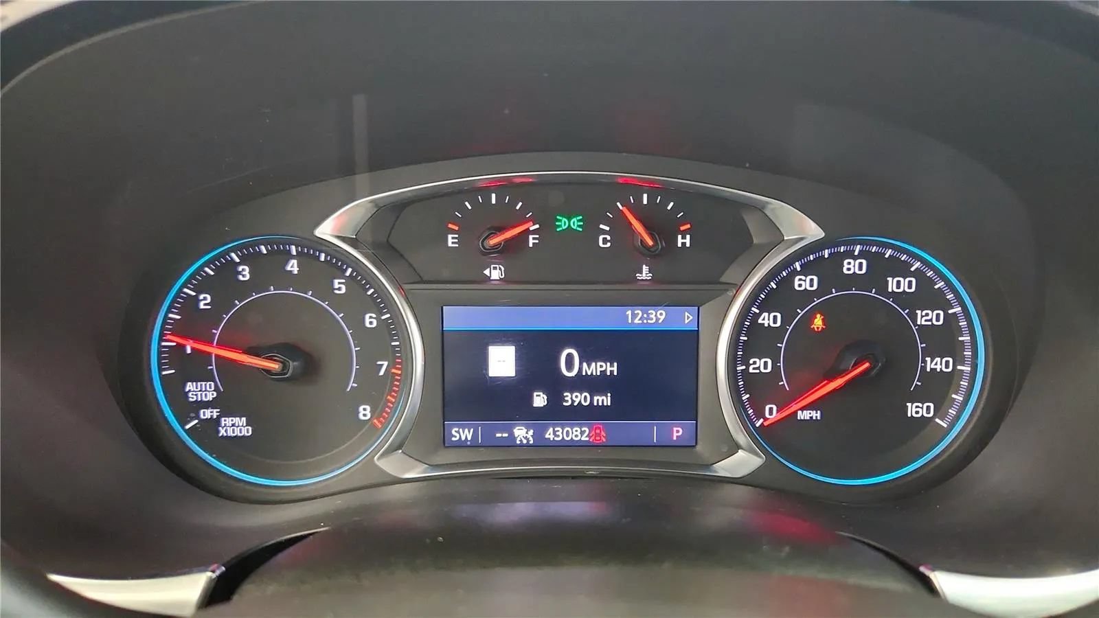Used 2023 Chevrolet Traverse RS FWD image 23