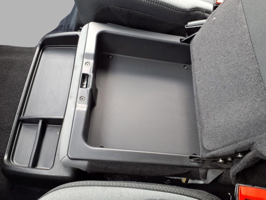 Used 2024 RAM 2500 Big Horn w/ Bed Utility Group image 13