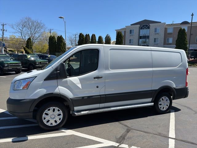 Used 2018 Ford Transit 250 130 Low Roof w/ Exterior Upgrade Package RWD image 4
