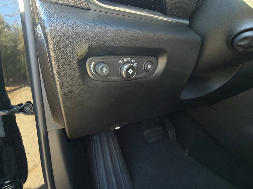 Used 2019 Chevrolet Traverse Premier w/ Redline Edition image 27