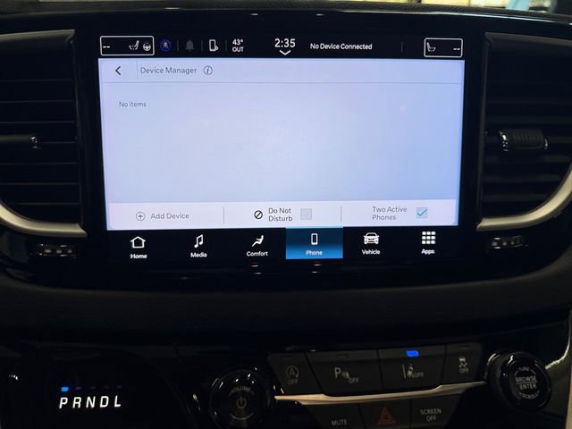 Used 2024 Chrysler Pacifica Touring-L image 19