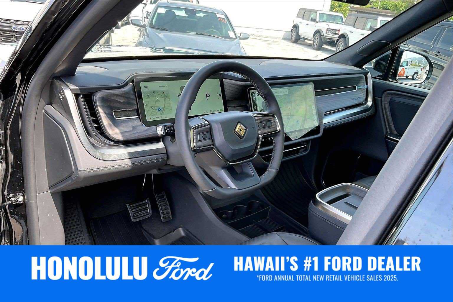 Used 2026 Rivian R1S Adventure Dual AWD/4WD image 2